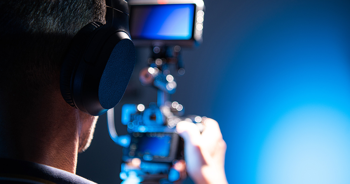 A videótechnika, a hangtechnika és a fénytechnika a filmgyártás legfontosabb három eleme.